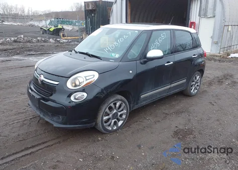 2015 Fiat 500L Lounge z USA, uszkodzony, nr VIN ZFBCFACH8FZ032852
